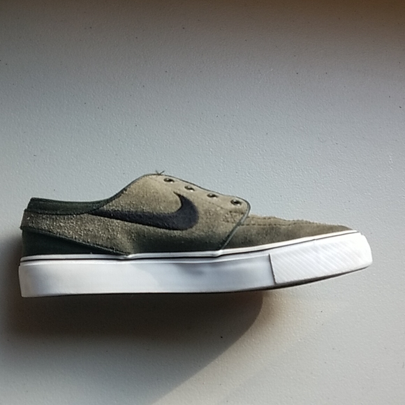 Kids size 3.5Y nike skateboarding & co - Picture 4 of 10